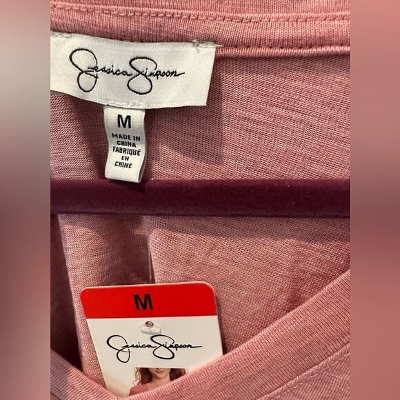Jessica Simpson comfy v-neck top - Picture 2 of 5